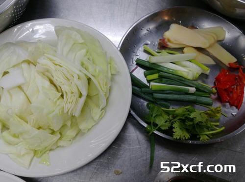 吴郭鱼煮米粉的做法