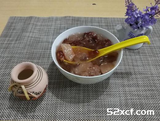 平民燕窝桃胶银耳蔓越莓糖水