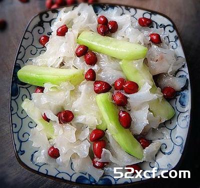 银耳炒花生仁的做法