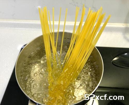 番茄肉酱意大利面的做法