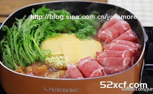 韩式部队火锅的做法