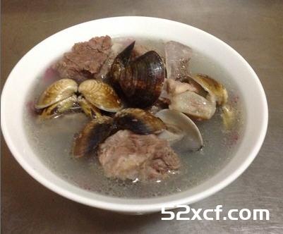 蒜头蛤蜊排骨汤的做法