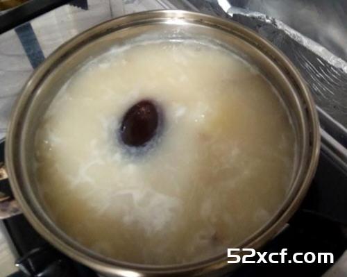 正宗港式皮蛋瘦肉粥的做法