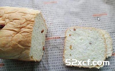 葡萄干养生面包的做法