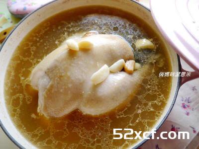 阿基师蒜头鸡汤的做法