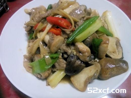 草菇炒肉丝的做法