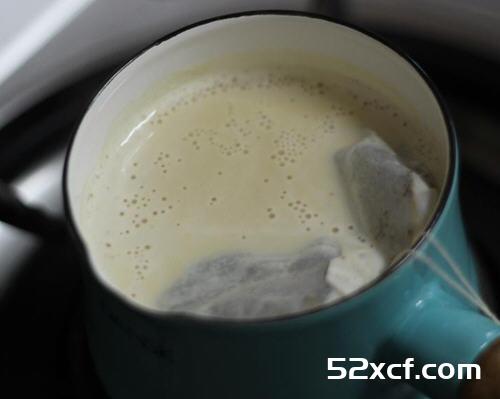 手煮黑糖鲜奶茶的做法