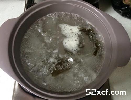 泡菜黄豆芽汤的做法