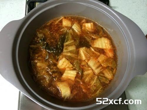 泡菜黄豆芽汤的做法