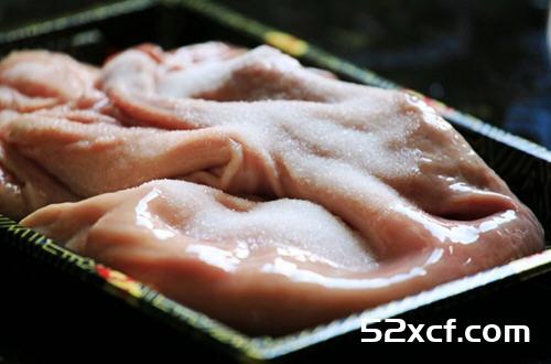 沙虫猪肚抱蛋煲的做法