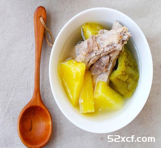 苦瓜菠萝煲排骨的做法