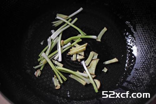 香菇炒肉的做法