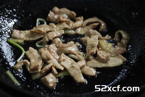 香菇炒肉的做法