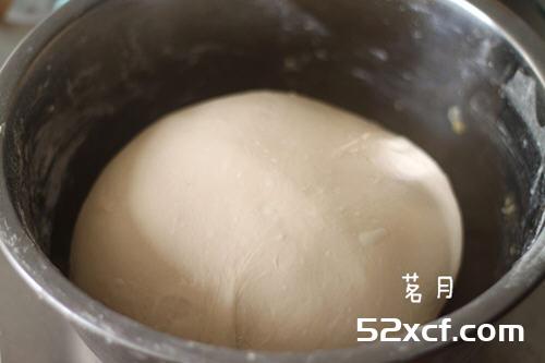 黑胡椒猪肉汉堡的做