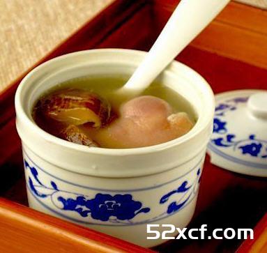 菌菇蹄膀汤的做法