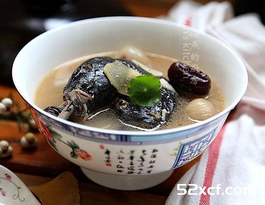 桂圆红枣乌鸡汤的做法