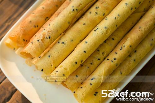 芝麻香酥蛋卷的做法