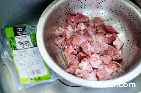 蒜香牛肉块的做法