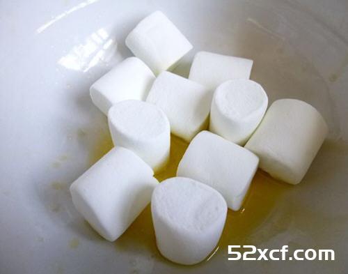 抹茶腰果花生牛轧糖的做法