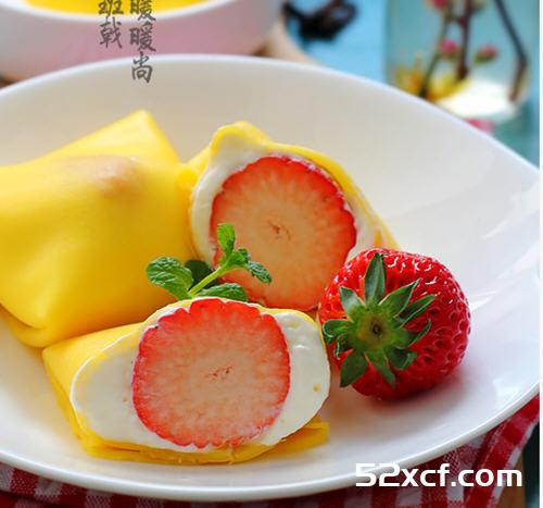 草莓班戟的做法