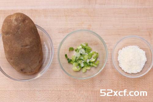 烤箱香烤薯饼的做法
