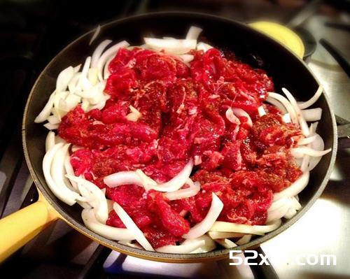 铁板火锅肉片的做法