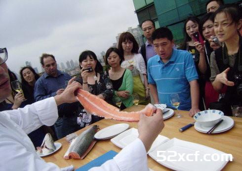 三文鱼怎么切片图解