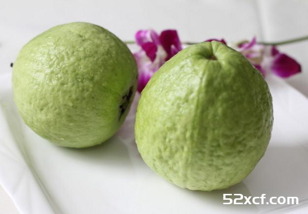 吃芭乐不去籽会便秘是真的吗？