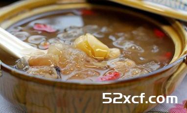 白果蜜豆银耳甜汤的做法教