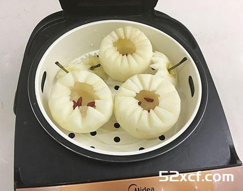 冰糖蒸雪梨的做法