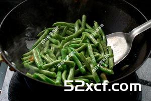 免油炸的干煸豆角做法