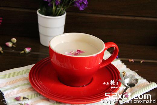 红枣玫瑰滋补豆浆饮的做法