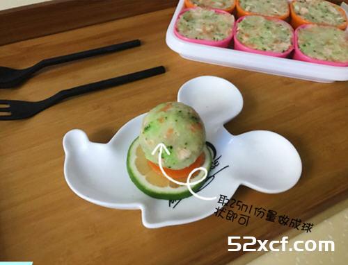 宝宝辅食的三文鱼薯球