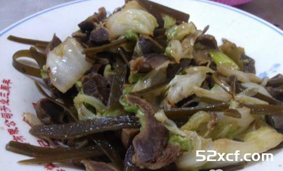 白菜海带炒鸡胗的做法