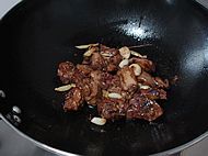 栗子鸡煲的做法