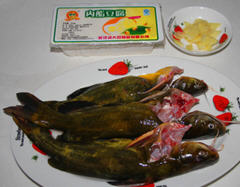 黄骨鱼豆腐汤的做法