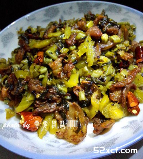 酸菜炒五花肉的做法