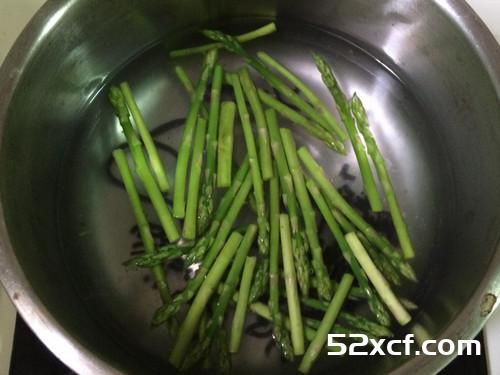 白酱墨鱼义大利面的做法
