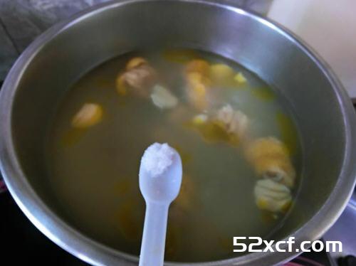 剥皮辣椒鸡汤的做法