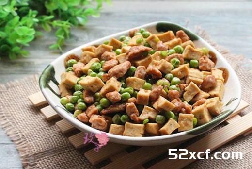 家常酱爆三丁的做法