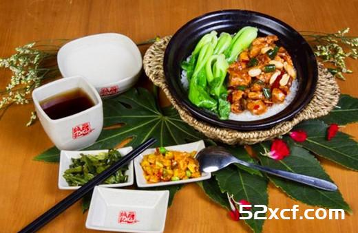 宫保鸡丁煲仔饭的做法