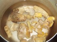 白果炖鸡的做法