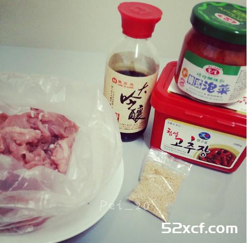 韩式泡菜猪肉饭的做法