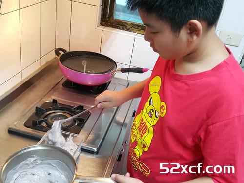 紫米红豆鲜奶糕的制