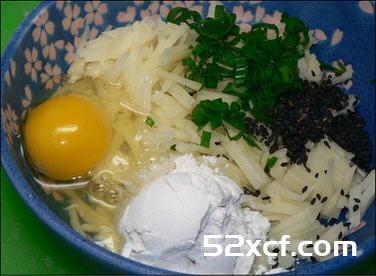鸡蛋土豆饼的做法