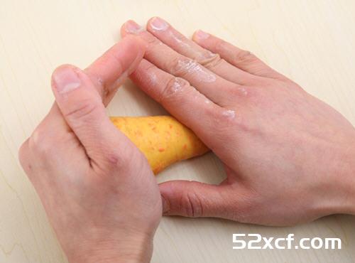 手工揉面的胡萝卜面包做法