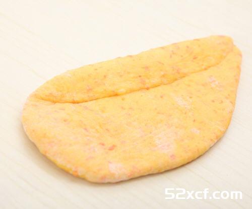 手工揉面的胡萝卜面包做法