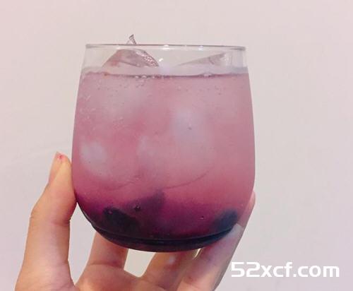 消暑无负担的渐层气泡饮的做法