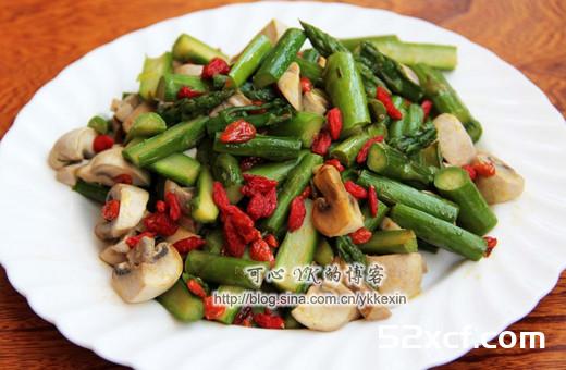 清炒芦笋口蘑的做法