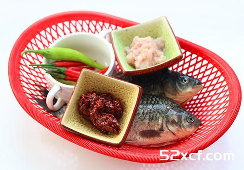 川菜干烧鲫鱼的做法